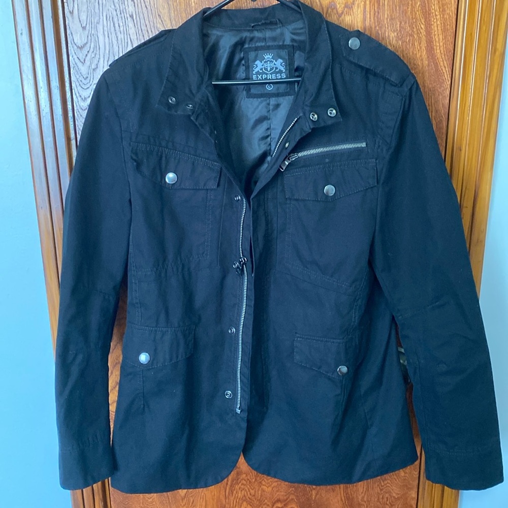 Black express jacket